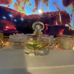 Estée Lauder  1.7oz Beautiful Belle Half Full 15$