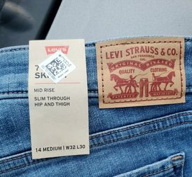 Levi's 