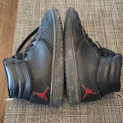 Nike Boys Air Jordan Heritage 886310-001 Black Basketball Shoes Sneaker 4Y 4 Youth