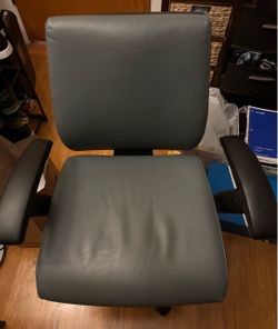 Computer chair