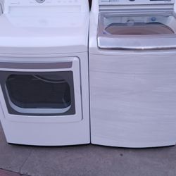 L.G. WASHER AND DRYER EVERYTHING GOOD