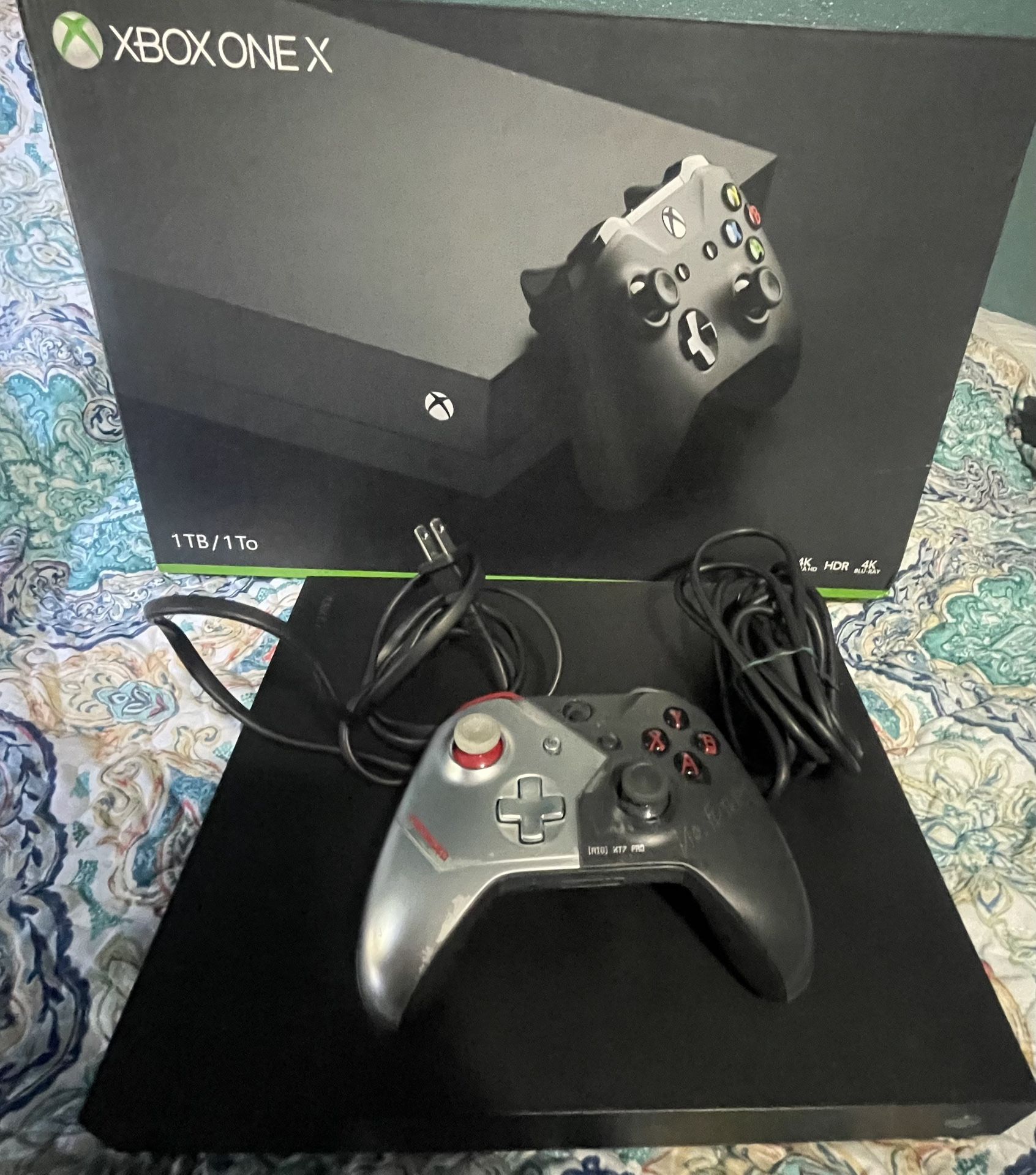 Xbox One X In BOX| Controller | Power Cord| HDMI