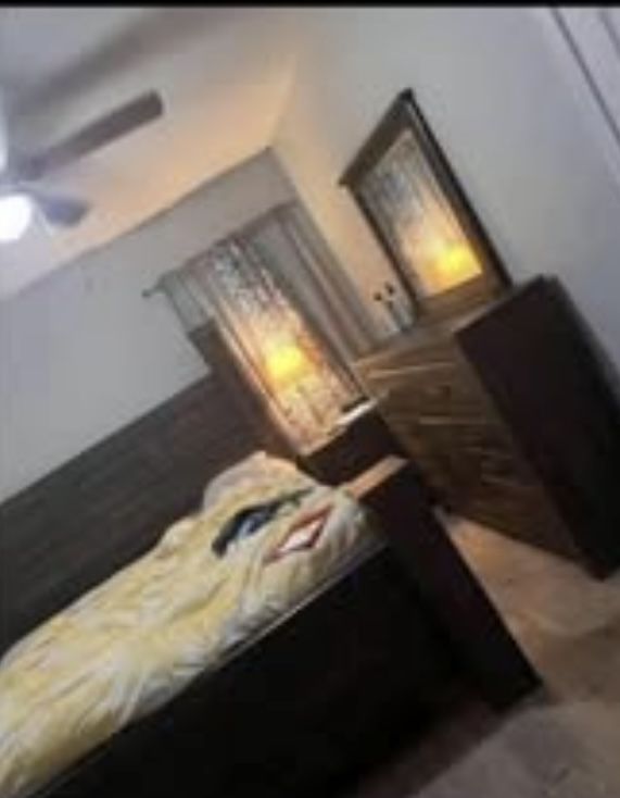 Poster Bed Frame