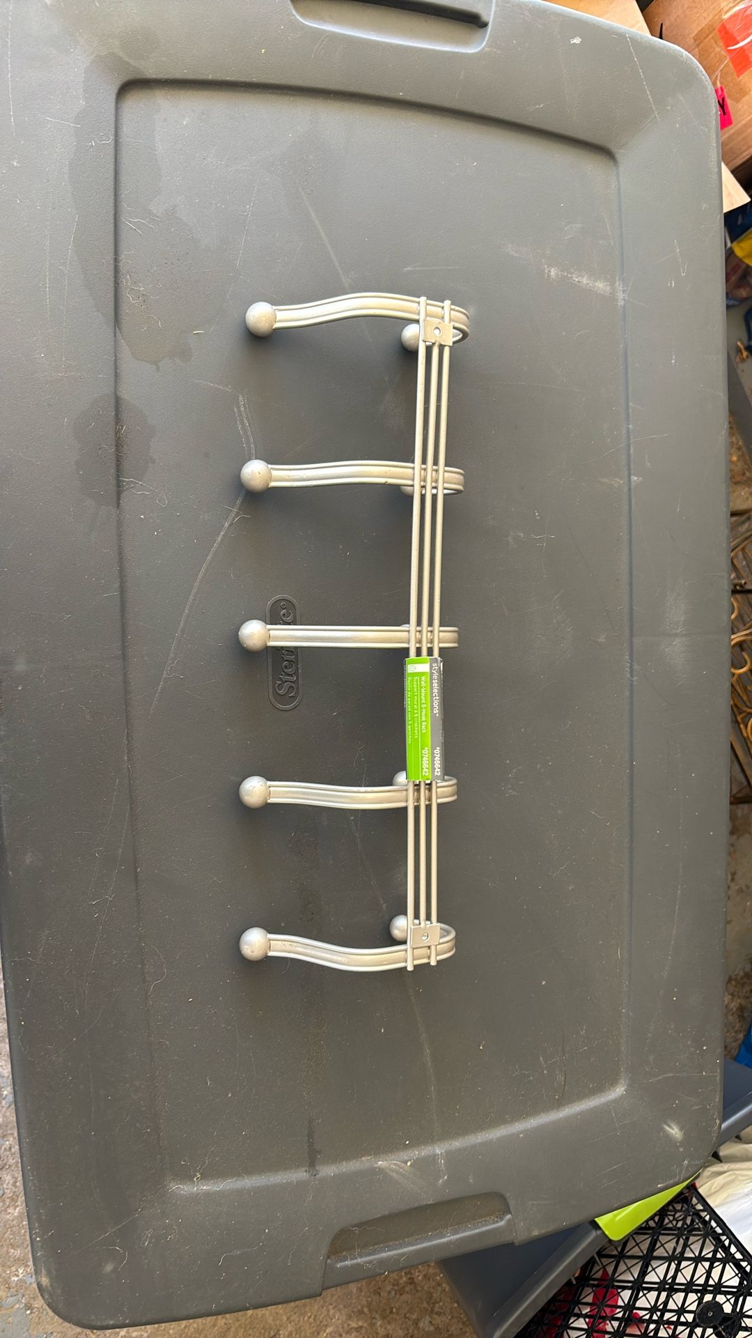 Wall-Mount 5-Hook Rack