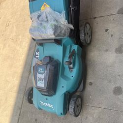 Makita 18V X2 (36V) LXT Lithium-Ion Cordless 21 in. Walk Behind  Lawn Mower Kit w/4 Batteries (5.0Ah)