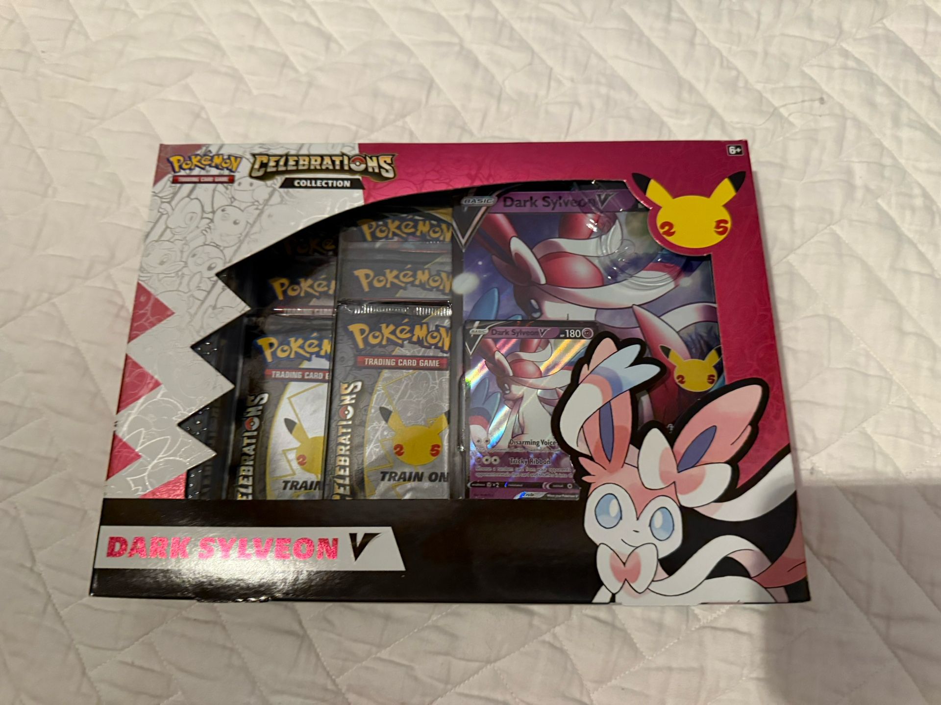 Sylveon V Box- Celebrations 