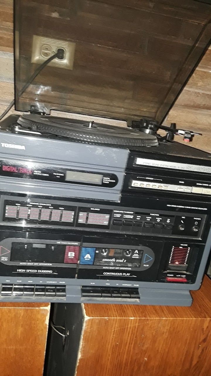 Workshop/Garage stereo System for Sale in Seattle, WA - OfferUp