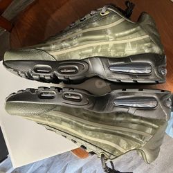 WORKSOUT X AIR MAX 95 'UNIFORM' M 9.5/W11