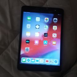 Apple Ipad 2 Slightly Crack
