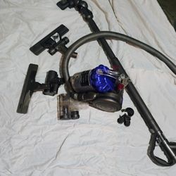 Dyson Vacuum Cleaner 