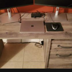 Grayish Work/computer Desk