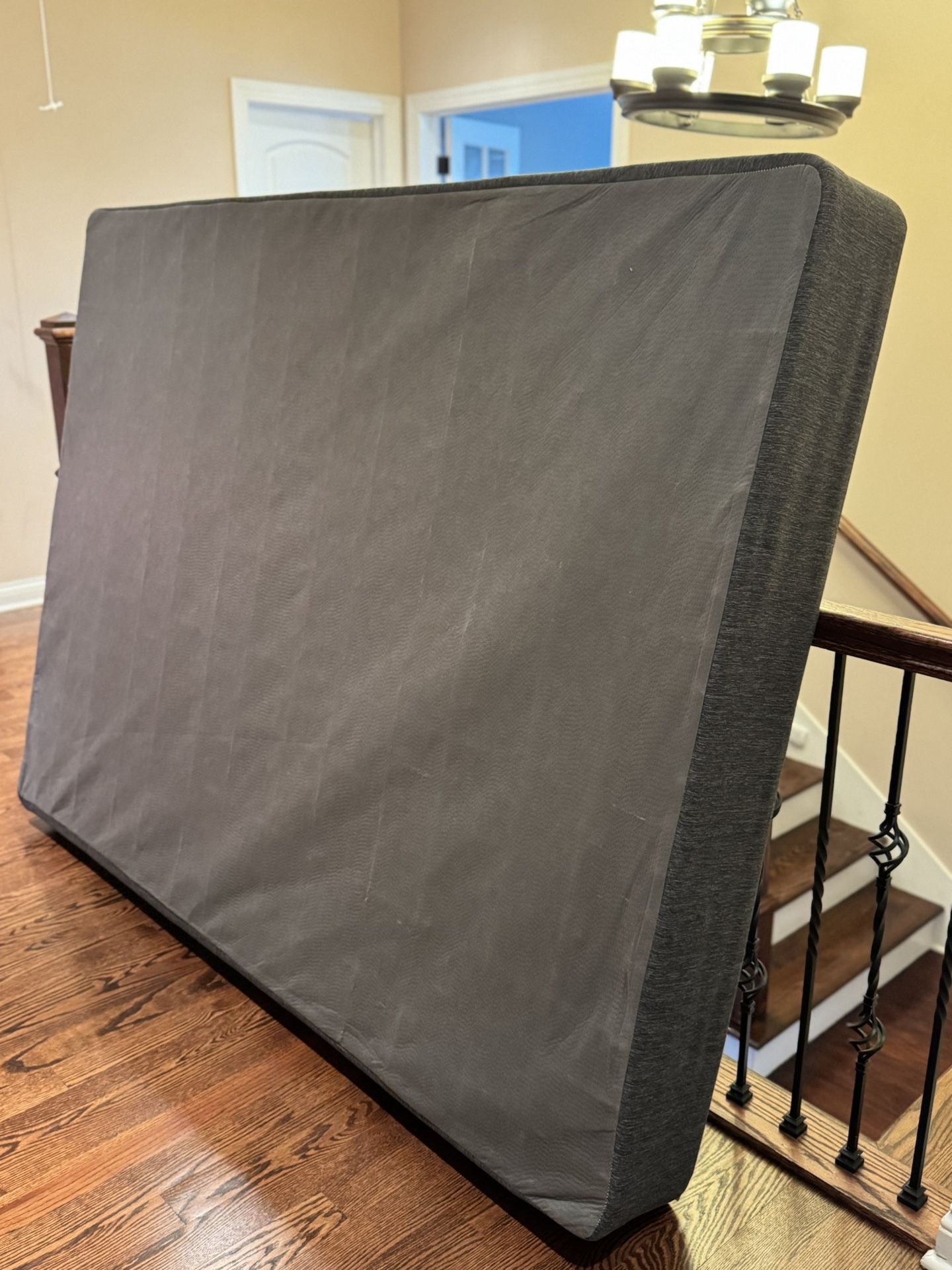 Box Spring Queen +metal Queen Bed Frame