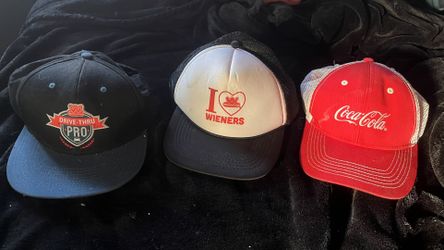 Wienersnitzel / Cocacola Hats