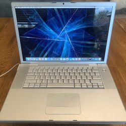 Vintage 15” Silver MacBook Pro – 2009 Classic ✨