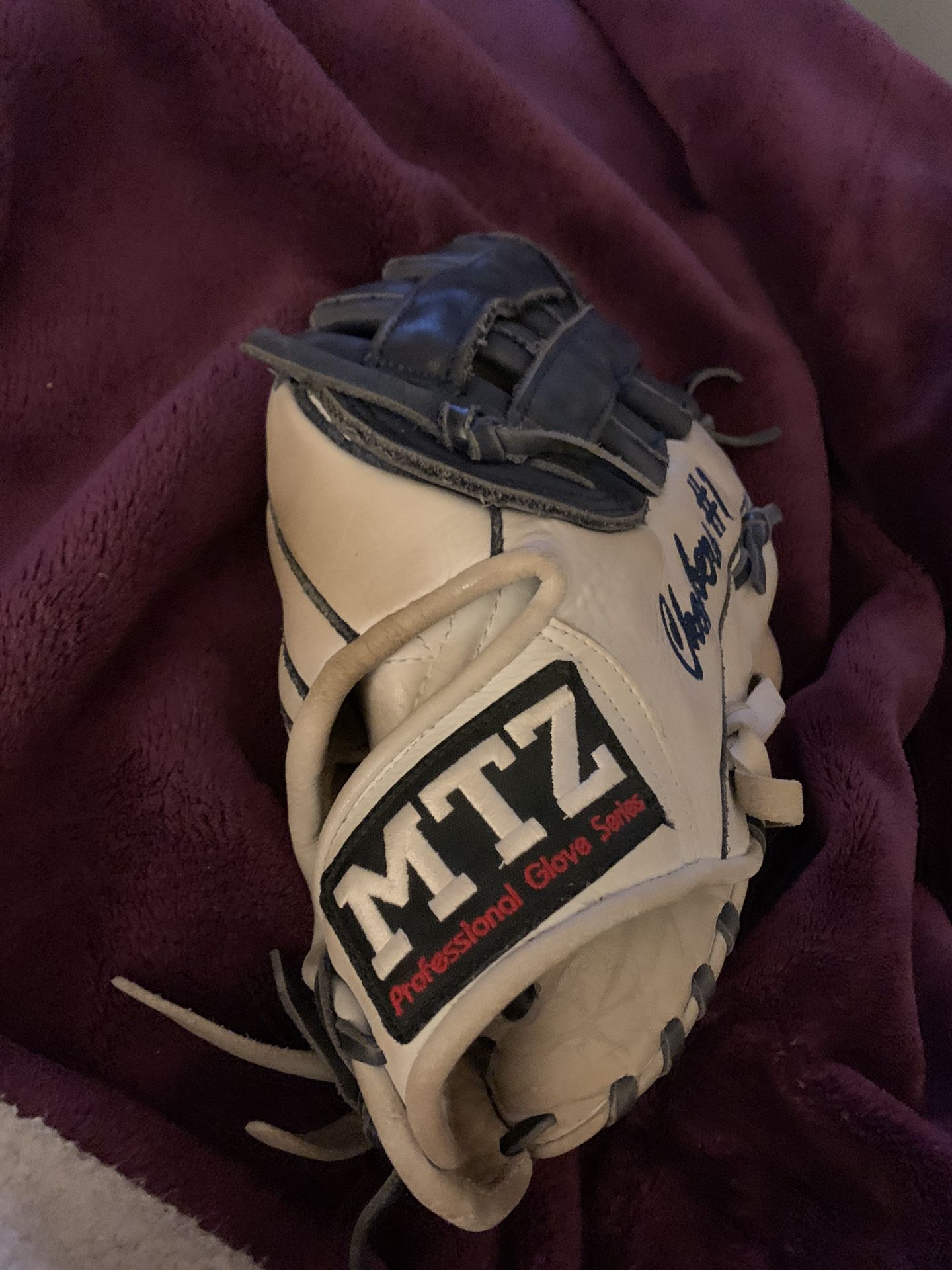 MTZ Custom Glove