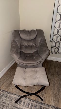 Cushion Chair with Foot Rest