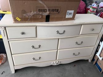 Used dresser