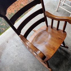 wood rocking chair 