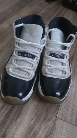 Concord 11s size 9