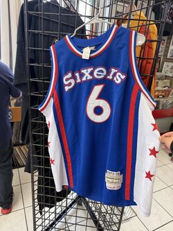 Julius Erving Signed Jersey