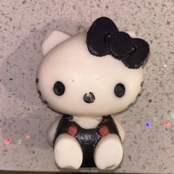 Hello Kitty candle
