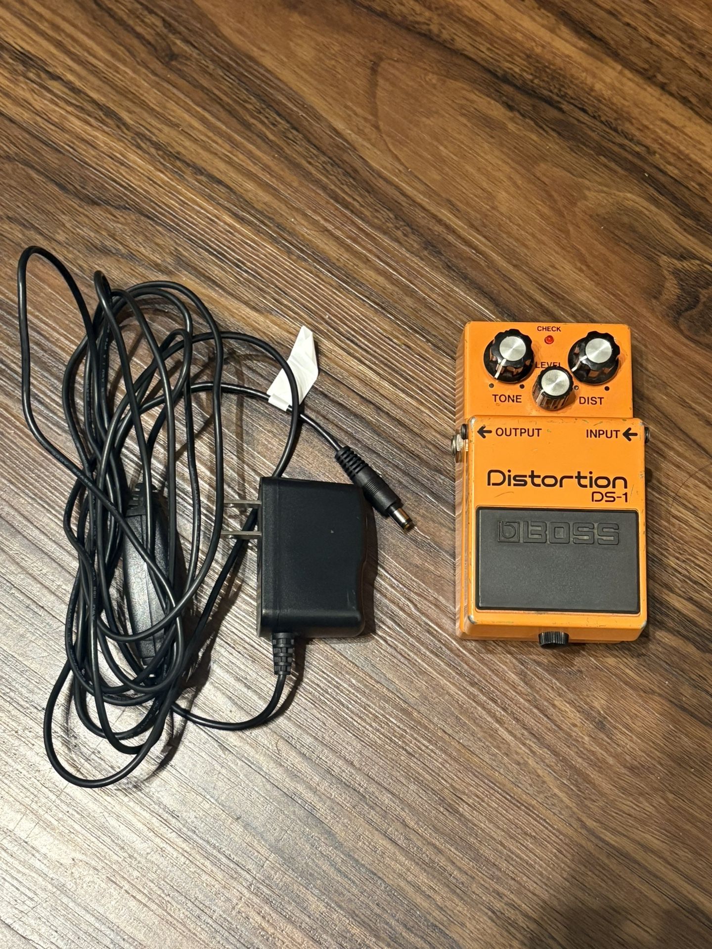 Boss DS-1 Distortion Pedal w/ PSA-120S power adapter