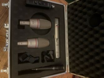 AKG Microphone set with Case - 2x C3000B, 1x C1000S, 1x Audix F15 + accessories