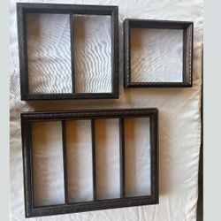 trinket shelf 