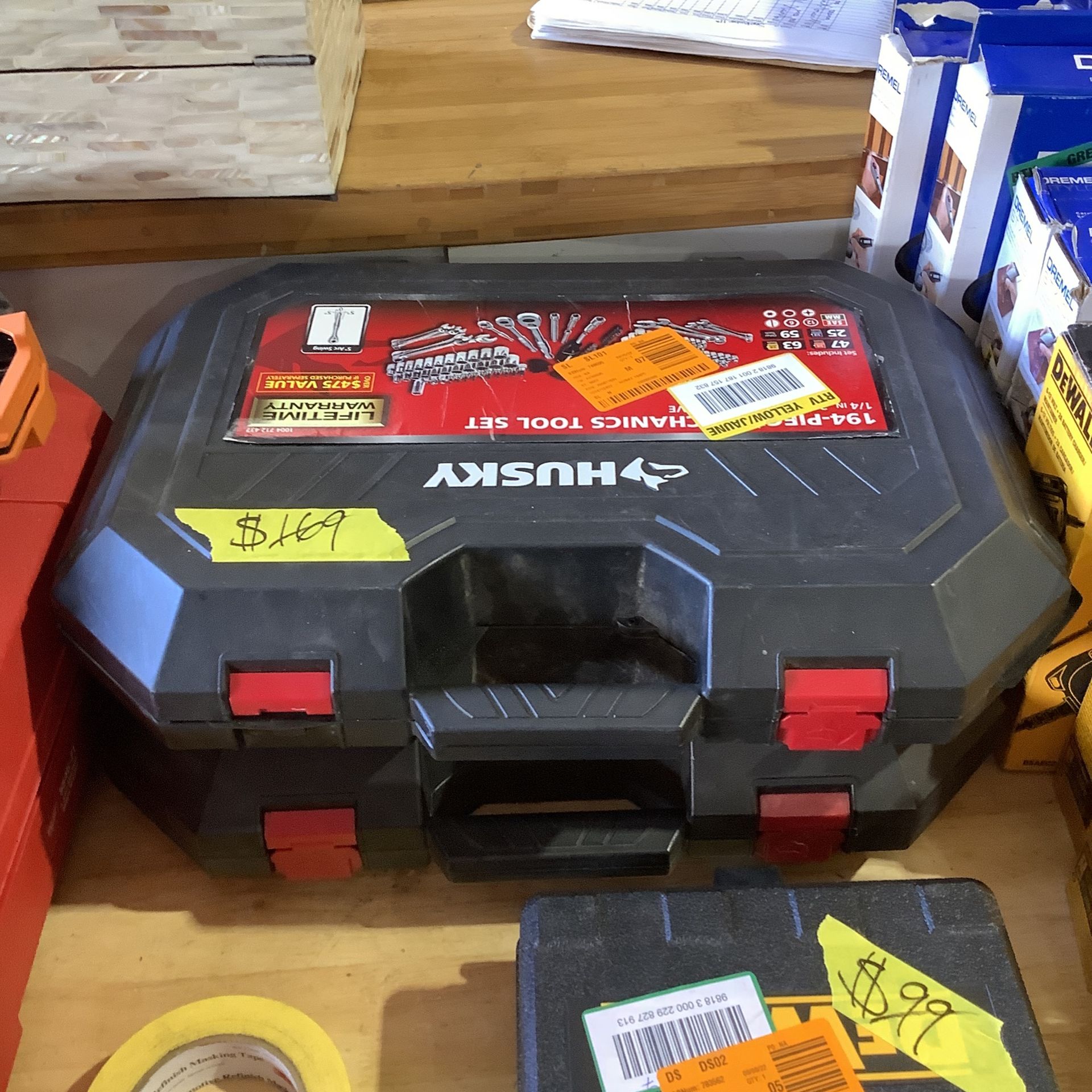 Husky Mechanics Tool Set (194 Piece)