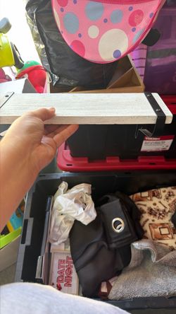 Small floating shelf