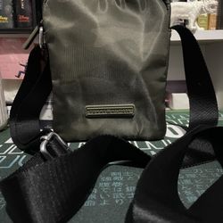 Tommy Hilfiger Crossbody Bag