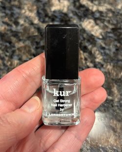 NEW KUR GEL STRONG NAIL HARDENER BY LONDONTOWN $8!
