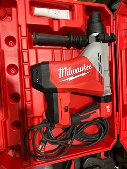 Milwaukee sds max rotary hammer 1-3/4 only asking $650 (financing available)