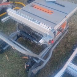 Rigid Table Saw 