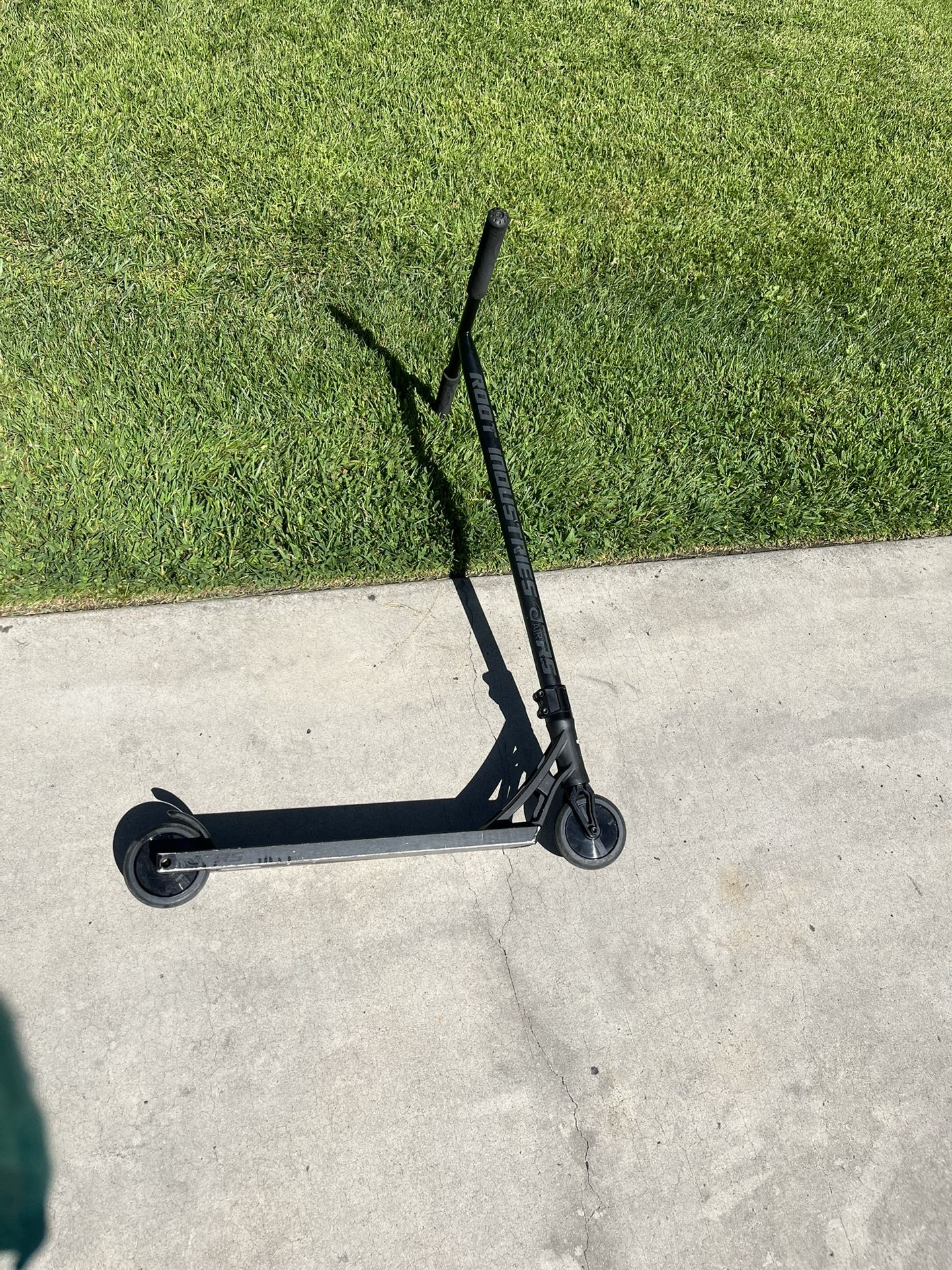 Root Industries Air RS V2 Pro Scooter