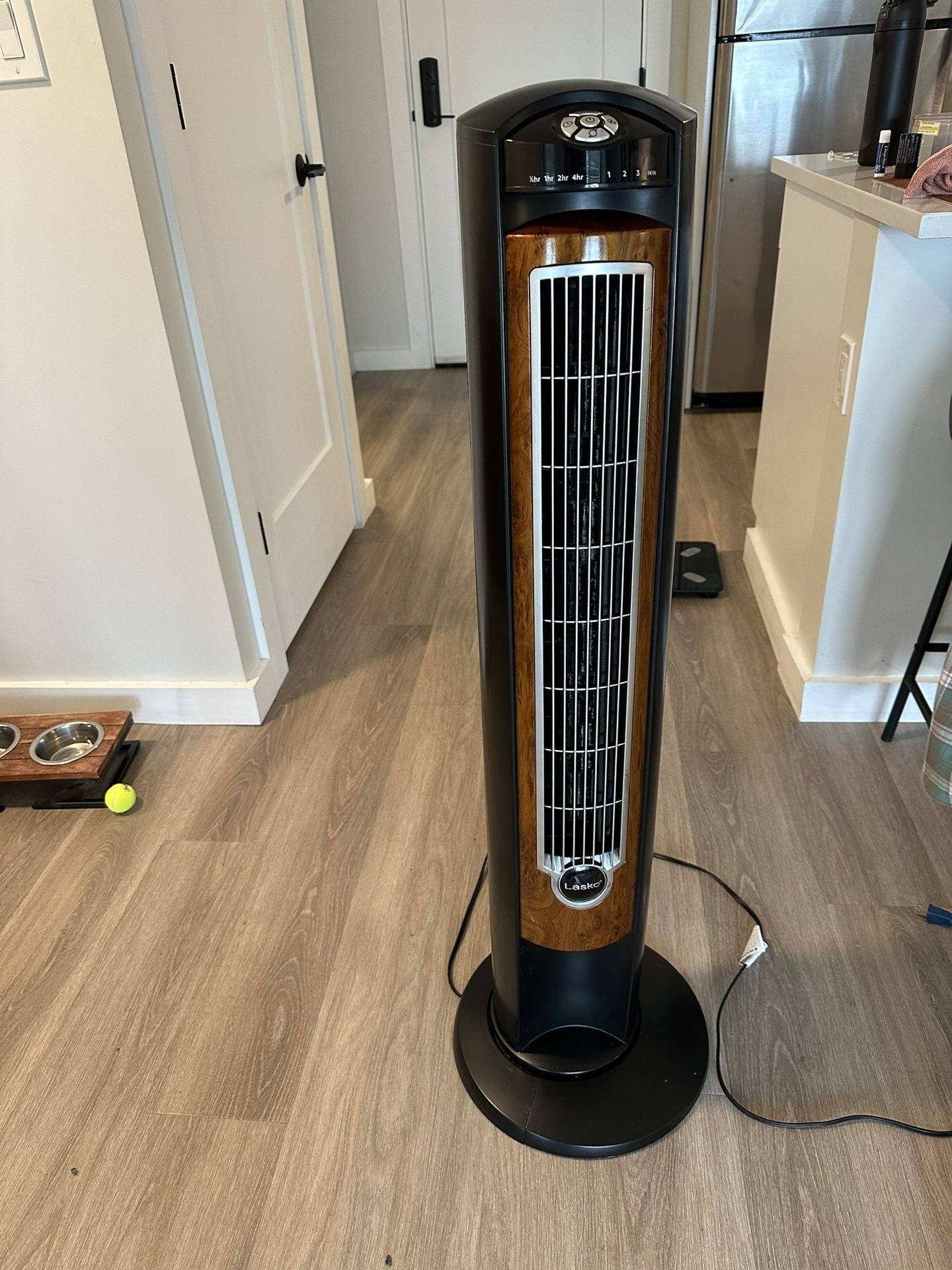 Lasso Tower Fan