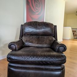 BarcaLounger Recliner - Hand-assisted, Genuine leather 