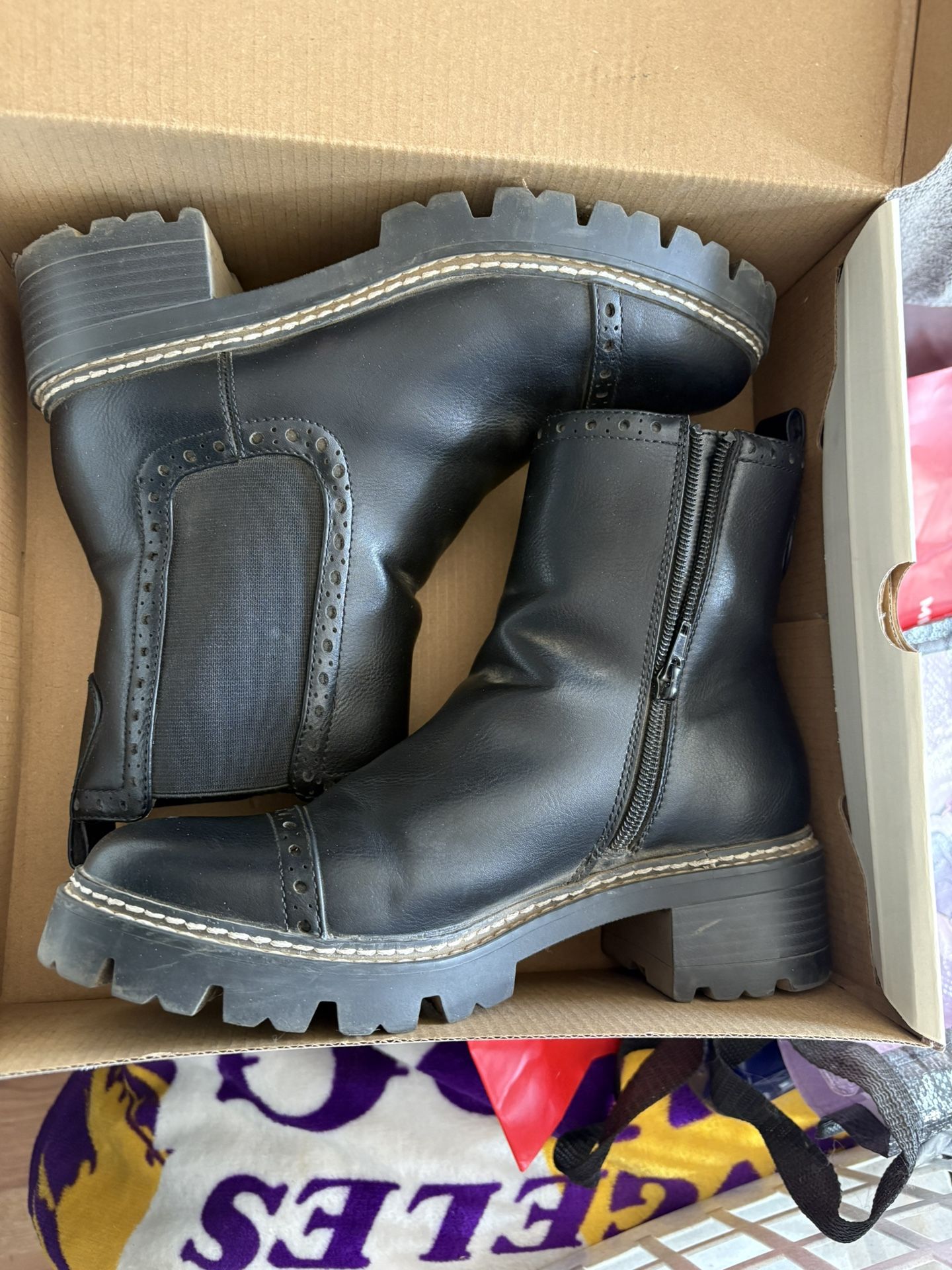 Womens Boots