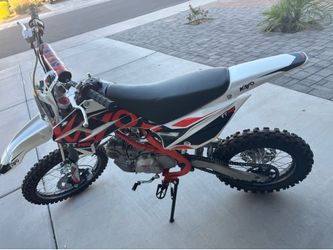 Kayo 140cc Dirt bike