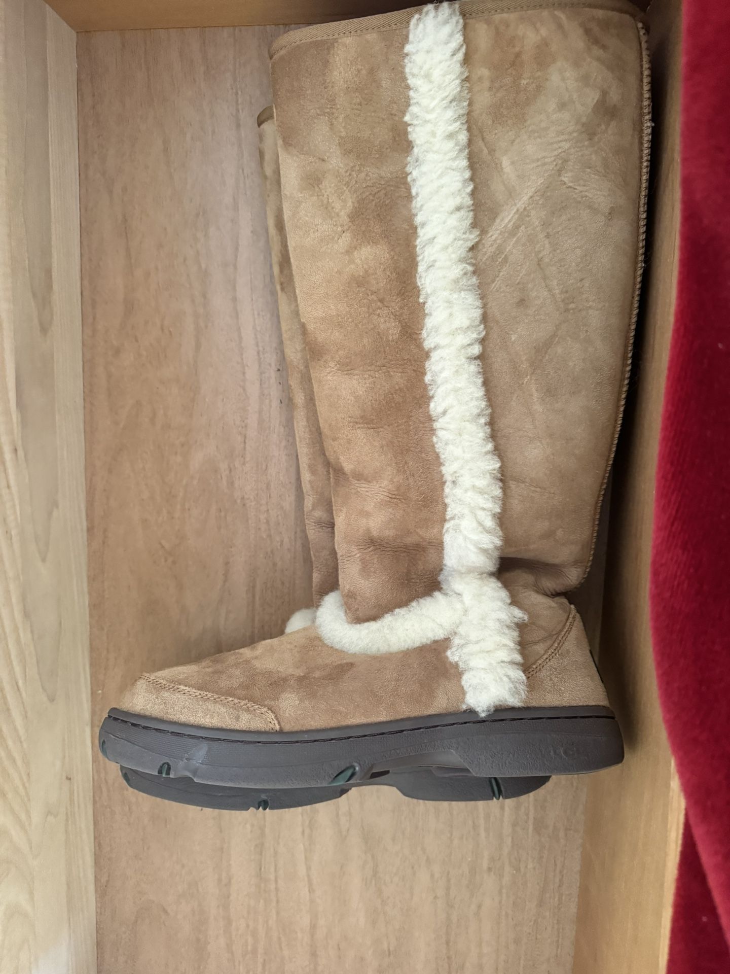 Ugg Sunburst Extra Tall