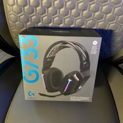 G733 Wireless Pro Gaming Headset