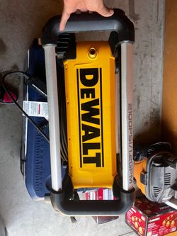 DEWALT 2100 PSI 1.2 GPM Electric Pressure Washer