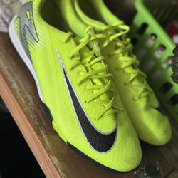 Nike Mercurial Vaper 16. Size 9.5