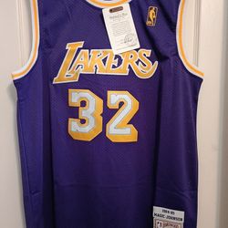 Los Angeles Lakers #32 Johnson Jerseys Sizes M & XL - NWT!