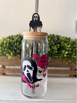 Scream tumbler with straw topper