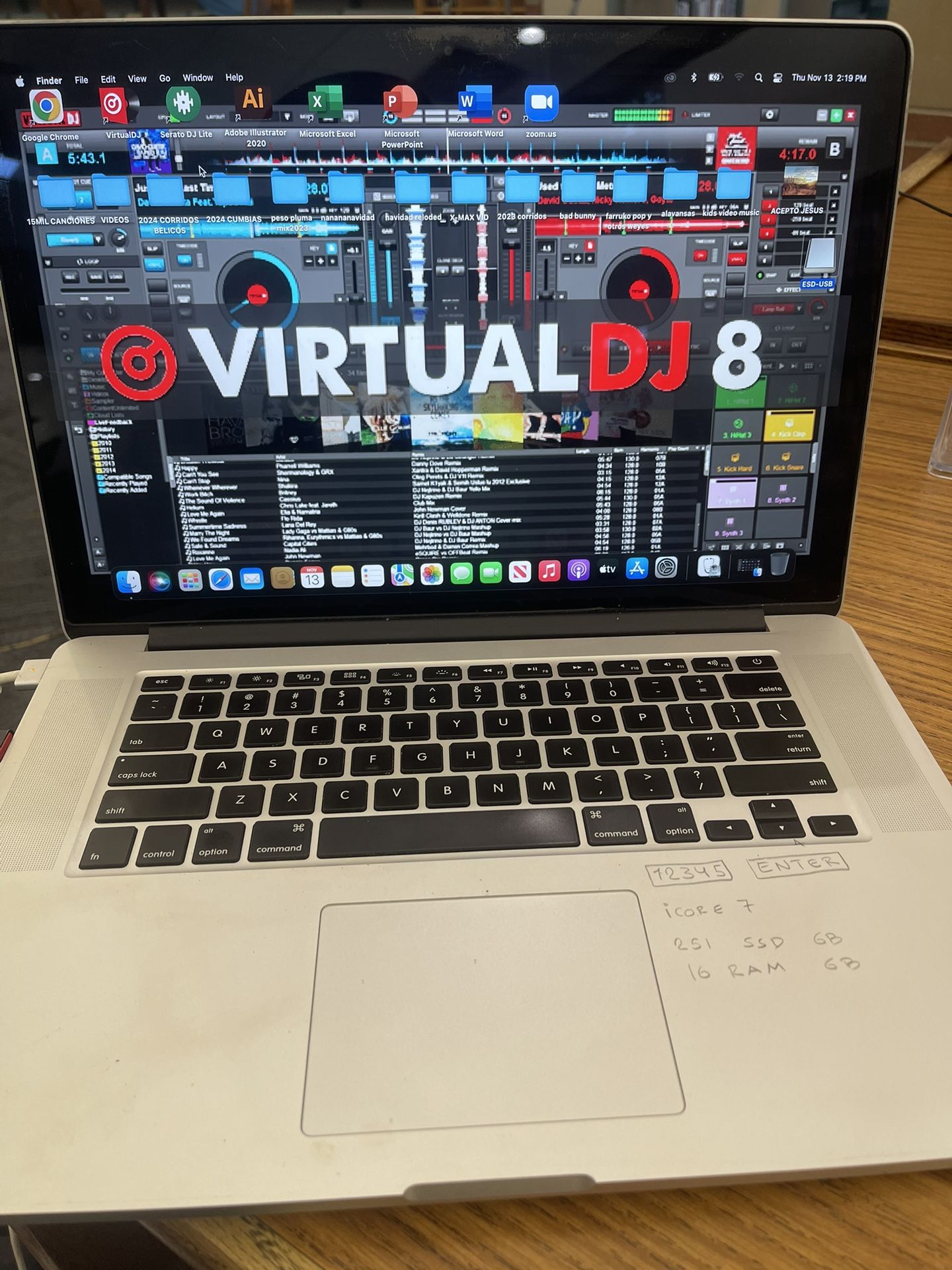 Grande laptop APPLE PRO iCORE 7 grande  16 ram. 500 SSD GIGABYTES  Precio $200 ✅TODOS LOS PROGRAMAS INCLUIDOS 👇👇👇👇👇👇👇👇 ✅VIRTUAL DJ 8 ✅SERATO D
