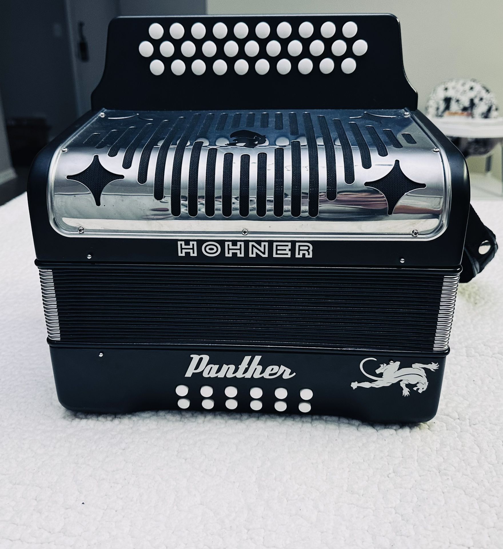 Acordeón Hohner Panther 