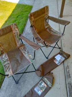 2 Realtree Camping Chairs up to 250 Pounds