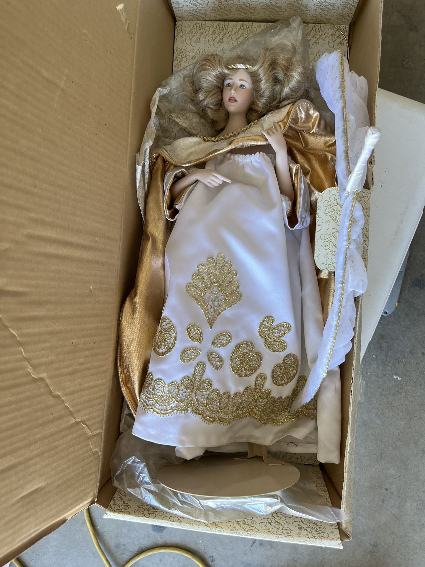 FRANKLIN heirloom Doll