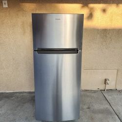 3MONTHS WARRANTY 28X29X68 WHIRLPOOL FRIDGE 18CUFT SILVER 